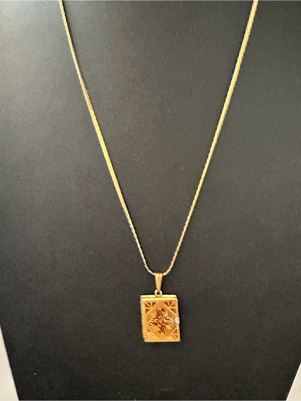 Vintage Gold-Plate Floral Book Locket Necklace - Women Jewelry